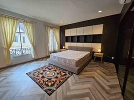 5 спален Дом в аренду в Baan Klang Krung Grande Vienna Rama 3, Bang Phongphang