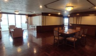 3 Bedrooms Condo for sale in Khlong Tan Nuea, Bangkok Le Chateau Mansion