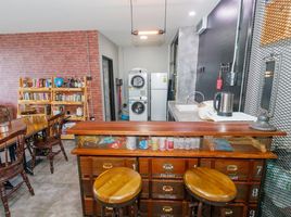 2 Schlafzimmer Wohnung zu verkaufen im The Trio Condominium, Chang Phueak