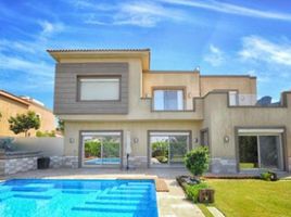4 Bedroom Villa for sale at Swan Lake, The 1st Settlement, New Cairo City