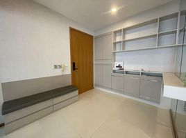 3 Bedroom Apartment for sale at The Emporio Place, Khlong Tan, Khlong Toei