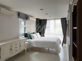 1 Schlafzimmer Wohnung zu vermieten im D65 Condominium, Phra Khanong Nuea