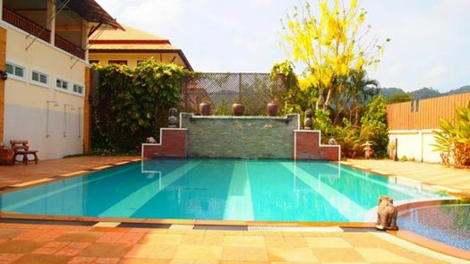 รูปถ่าย 1 of the Communal Pool at เพิ่มทรัพย์ วิลล่า