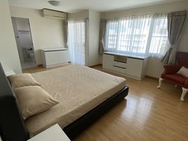 3 Schlafzimmer Appartement zu vermieten im Charming Resident Ekkamai , Phra Khanong Nuea