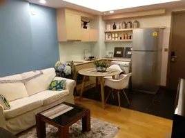 1 Bedroom Condo for sale at Via Botani, Khlong Tan Nuea