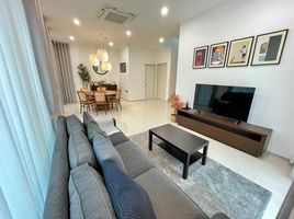 3 Schlafzimmer Haus zu vermieten im Estara Haven Pattanakarn 20, Suan Luang