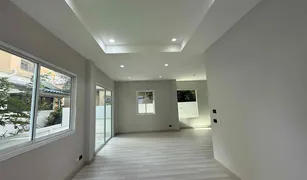 4 Bedrooms House for sale in Thung Khru, Bangkok Vararom Prachauthit 98 