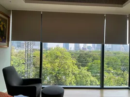 1 Bedroom Apartment for rent at Sindhorn Tonson , Lumphini