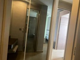 2 Bedroom Condo for rent at The Esse at Singha Complex, Bang Kapi