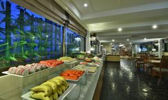 Fotos 2 of the Restaurant at Centre Point Hotel Pratunam