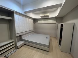 2 Bedroom Condo for rent at Premier Condominium, Khlong Tan