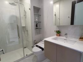 1 Bedroom Apartment for sale at Chewathai Residence Asoke, Makkasan