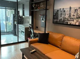 1 спален Кондо в аренду в Rhythm Ekkamai, Khlong Tan Nuea