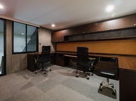 116 平米 Office for rent in 曼谷, Khlong Tan Nuea, 瓦他那, 曼谷