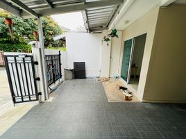 3 Bedroom Townhouse for sale at Pruksa Town Nexts Loft Pinklao-Sai 4, Krathum Lom