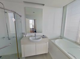 2 Bedroom Condo for rent at Siri Residence , Khlong Tan, Khlong Toei