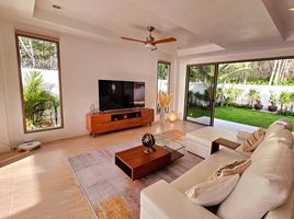 3 Schlafzimmer Villa zu verkaufen in Thalang, Phuket, Thep Krasattri