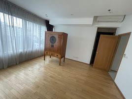 3 спален Кондо на продажу в The Emporio Place, Khlong Tan