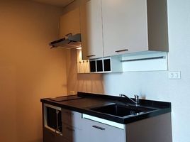 1 Bedroom Apartment for sale at Noble Remix, Khlong Tan