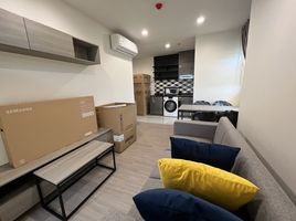 2 Bedroom Apartment for rent at The Base Phetchaburi-Thonglor, Bang Kapi