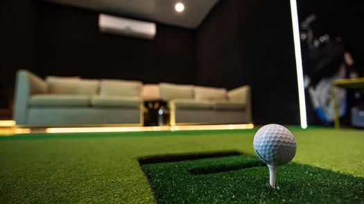 图片 1 of the Golf Simulator at Benviar Tonson Residence
