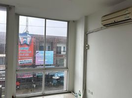 4 Bedroom Shophouse for rent in Takhian Tia Market, Bang Lamung, Bang Lamung