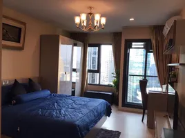 Studio Condo for rent at Life One Wireless, Lumphini