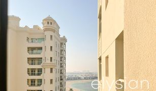 Квартира, 3 спальни на продажу в Shoreline Apartments, Дубай Jash Falqa