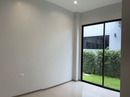 5 Bedroom House for sale at AERIE Srinakarin-Krungthepkreetha, Khlong Song Ton Nun