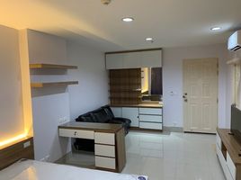 Studio Condo for rent at Life @ Thaphra, Talat Phlu, Thon Buri