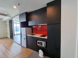 1 Bedroom Condo for sale at Siamese Surawong, Si Phraya