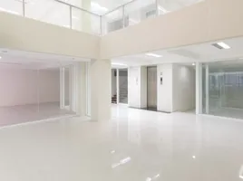 5 спален Здания целиком for rent in Mahanakhon Skywalk, Si Lom, 