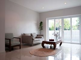 3 Schlafzimmer Haus zu verkaufen im Baan Rabeang Suan 5, Saphan Sung, Saphan Sung, Bangkok