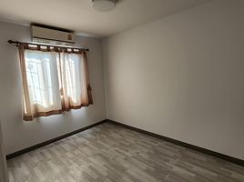 3 Bedroom Townhouse for sale at The Connect Donmueang-Terd Rachan, Si Kan, Don Mueang