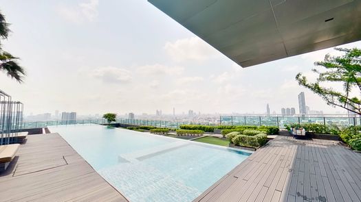 Virtueller Rundgang of the Communal Pool at Centric Sathorn - Saint Louis