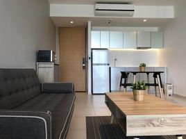 在The Lofts Ekkamai租赁的2 卧室 公寓, Phra Khanong