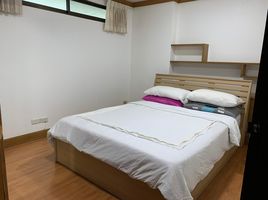 2 Schlafzimmer Wohnung zu vermieten im Supalai Place, Khlong Tan Nuea