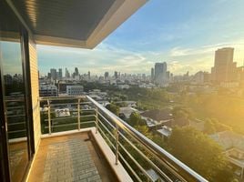 2 Schlafzimmer Wohnung zu vermieten im SP Mansion, Bang Kapi, Huai Khwang, Bangkok