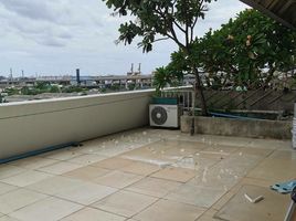 1 Bedroom Apartment for rent at The Roof Garden Onnut, Phra Khanong