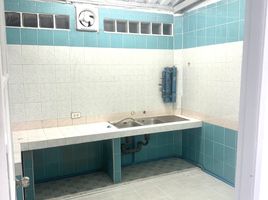3 Bedroom Townhouse for sale at Budsarin Thonburirom, Bang Khru, Phra Pradaeng