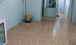 3 Bedrooms Townhouse for sale in Khlong Tan Nuea, Bangkok 