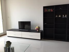 1 Schlafzimmer Wohnung zu vermieten im The Empire Place, Thung Wat Don