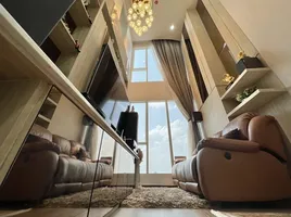 คอนโด 2 ห้องนอน ให้เช่า ในโครงการ ไอดีโอ คิว วิคตอรี่, ถนนพญาไท