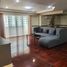 3 Schlafzimmer Appartement zu vermieten im D.H. Grand Tower, Khlong Tan Nuea