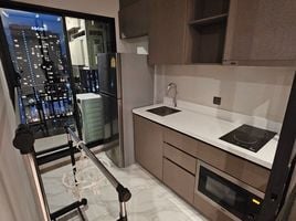 1 Bedroom Condo for sale at Rhythm Ekkamai, Khlong Tan Nuea, Watthana, Bangkok