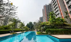 Фото 3 of the Gemeinschaftspool at Bangkok Garden