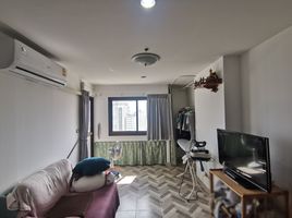 1 Bedroom Apartment for sale at Klongjan Place, Khlong Chan