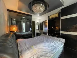 2 Schlafzimmer Appartement zu vermieten im Baan Klang Krung Siam-Pathumwan, Thanon Phet Buri