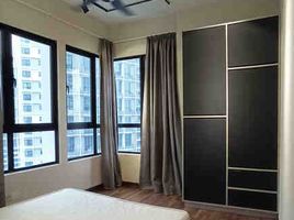 Studio Apartment for rent at Three Central, Makati City