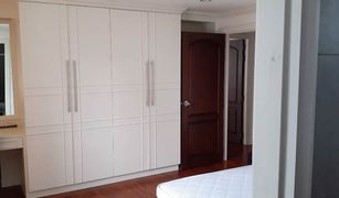 3 Schlafzimmern Wohnung zu verkaufen in Khlong Tan Nuea, Bangkok Lee House Apartment